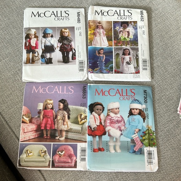 4 McCall’s doll clothes patterns - Picture 1 of 6